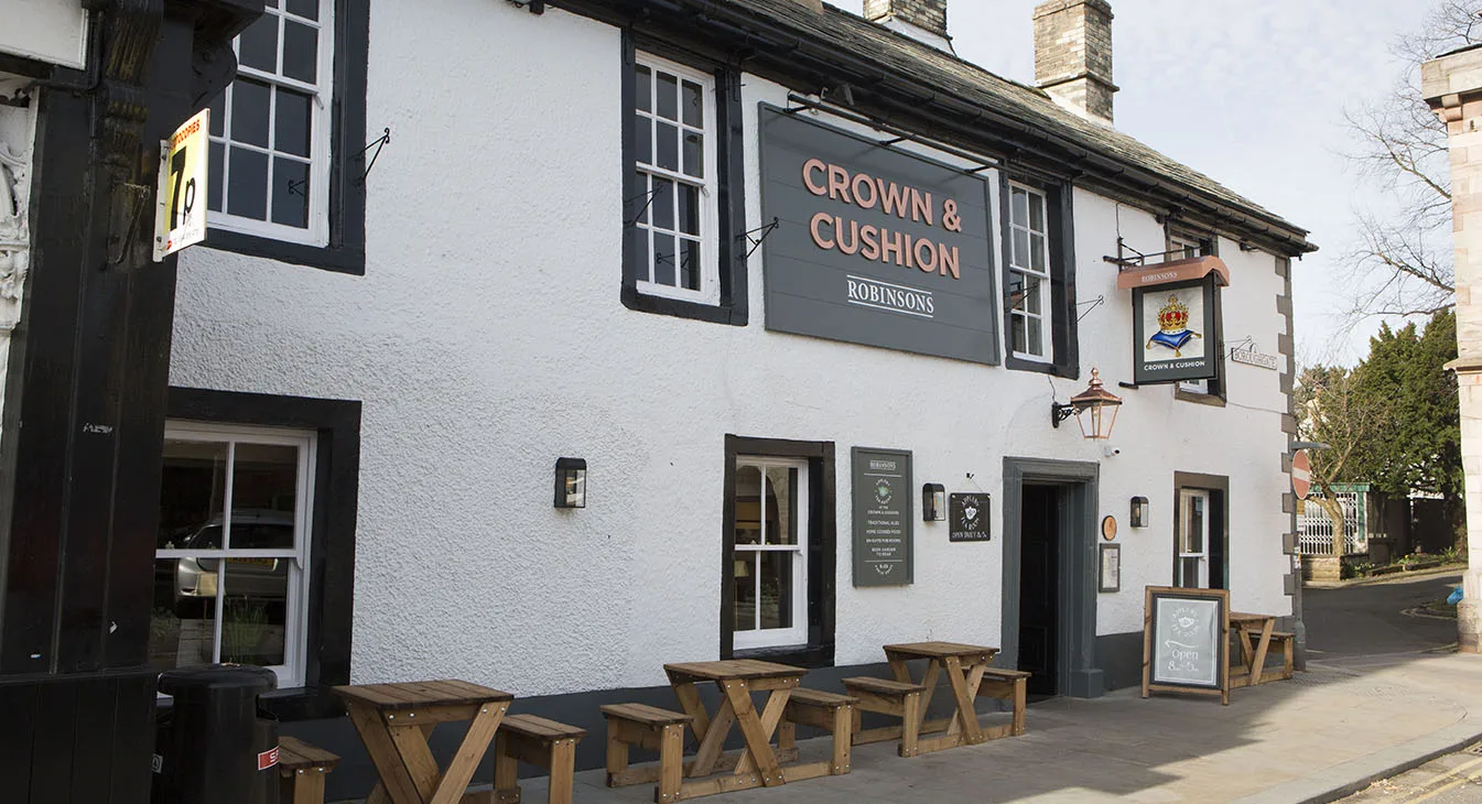 Crown & Cushion