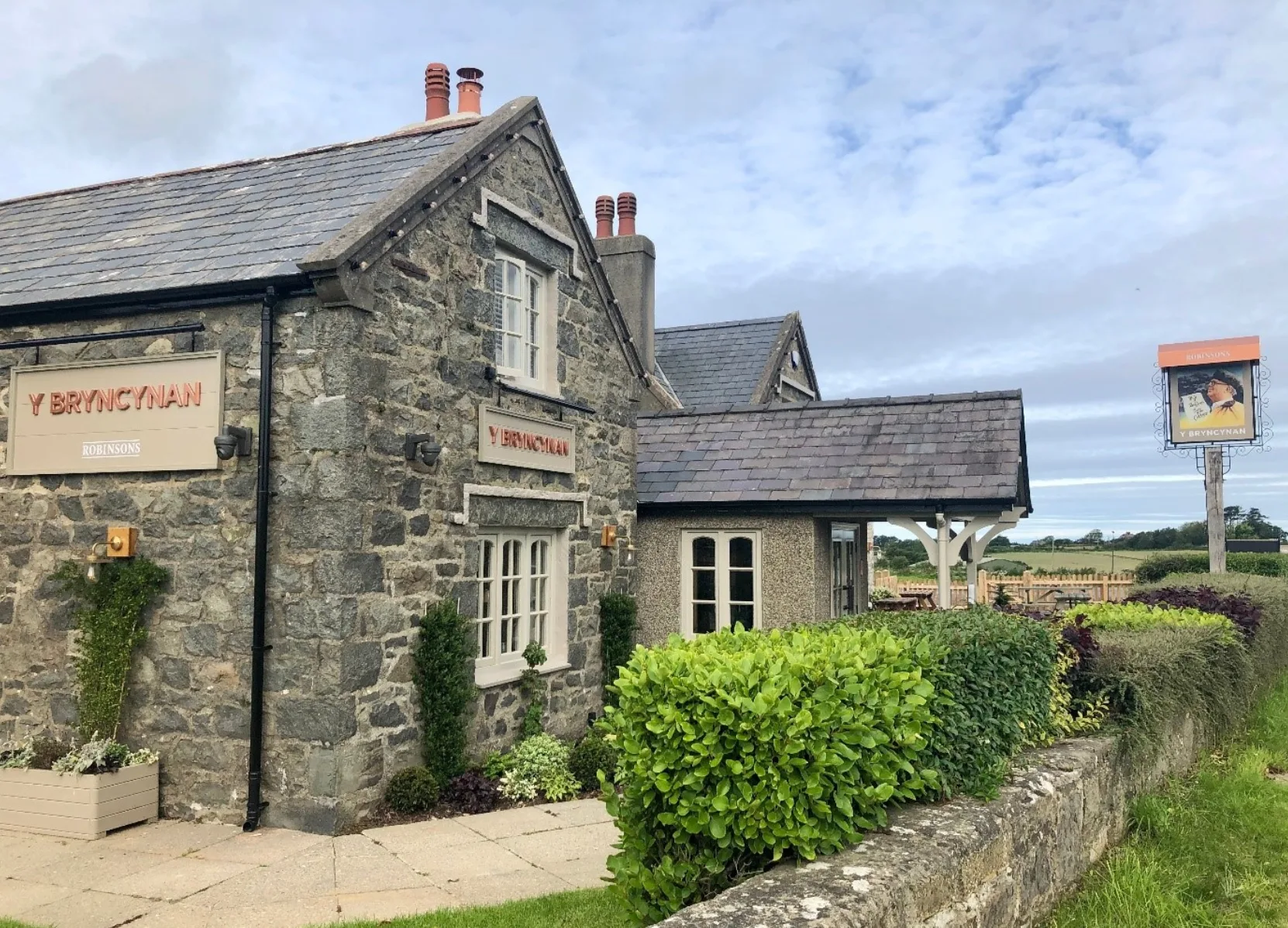 Y BRYNCYNAN IN MORFA NEFYN REOPENS FOLLOWING £1M INVESTMENT