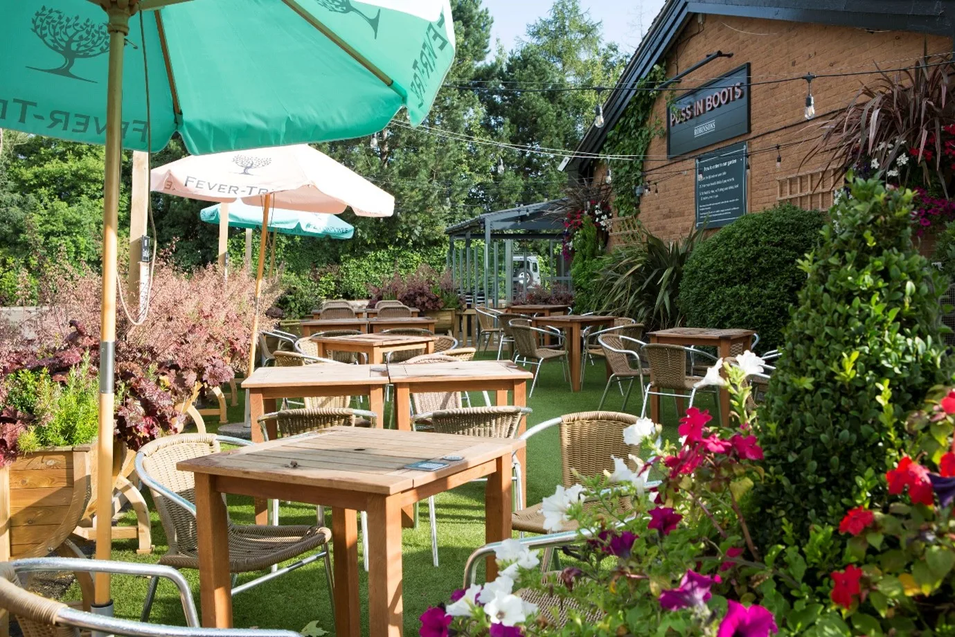 PUSS IN BOOTS FINALISTS IN GREAT BRITISH PUB AWARDS