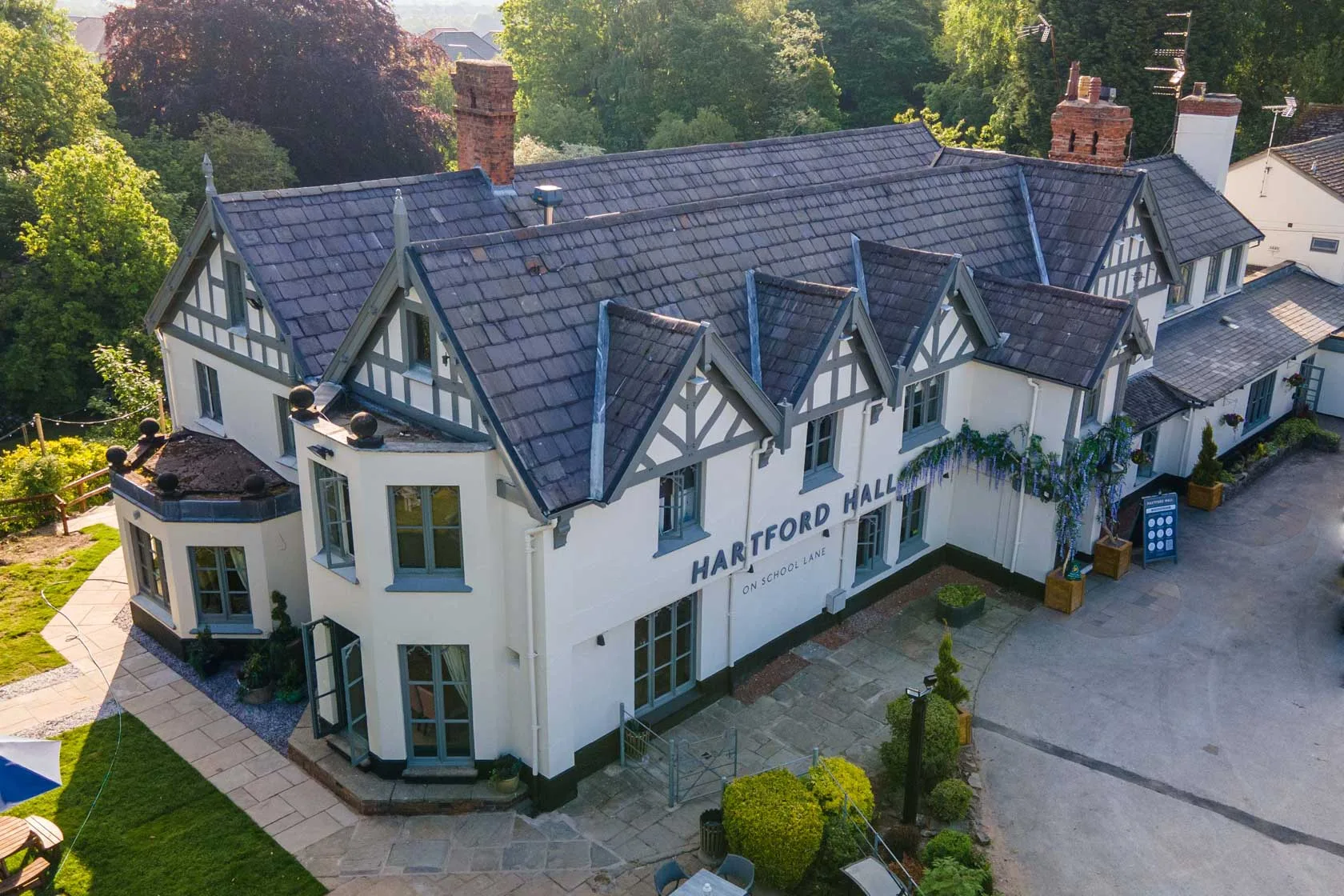 ROBINSONS BREWERY ACCQUIRES NEW CHESHIRE VENUE INCREASING THEIR MANAGED PORTFOLIO