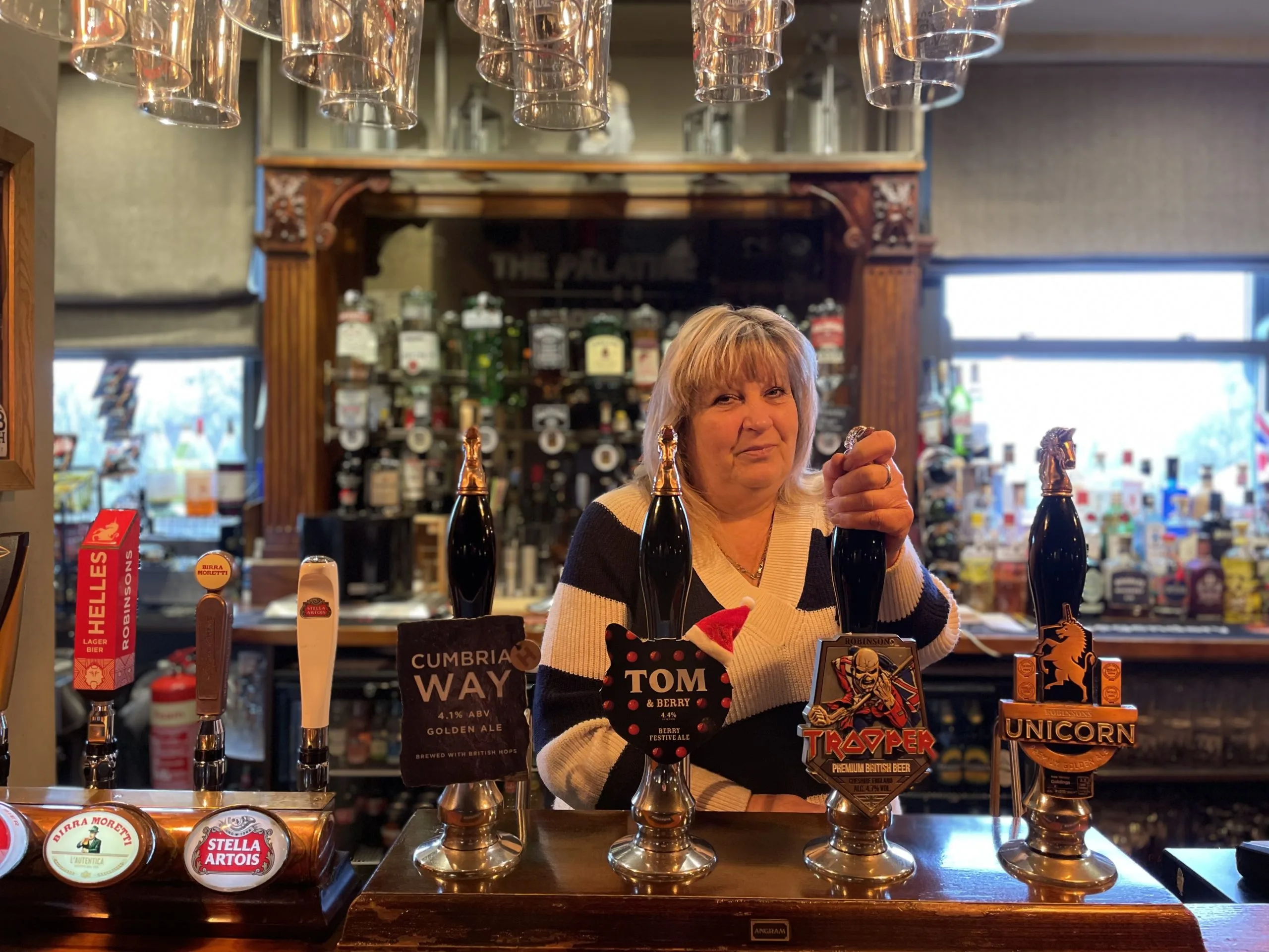 Gill celebrates 37 years at The Palatine in Hadfield