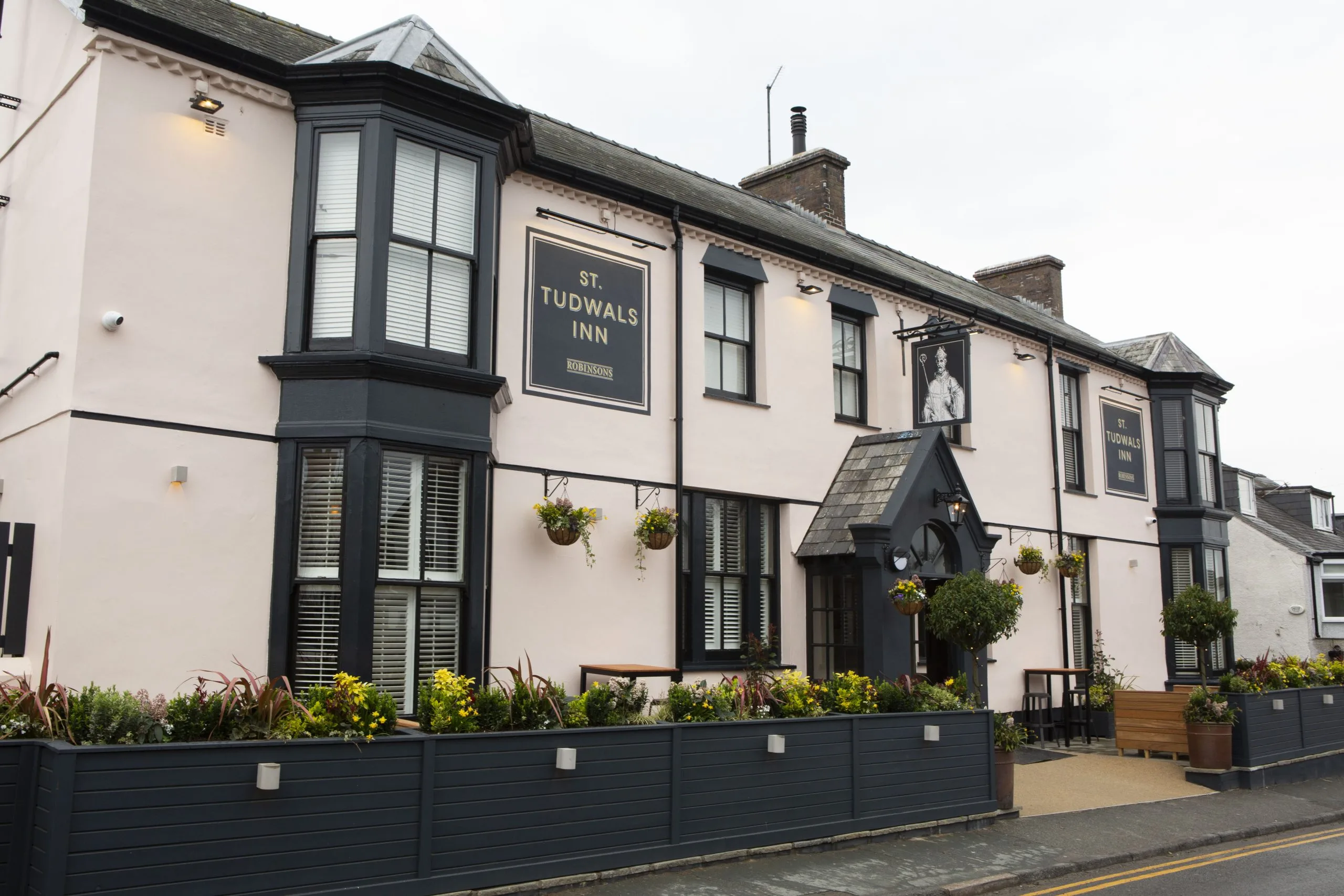St Tudwals Inn re-opens giving a glow-up to Abersoch high street
