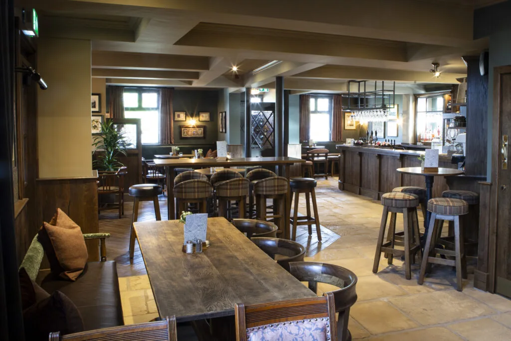 Ring O'Bells interior