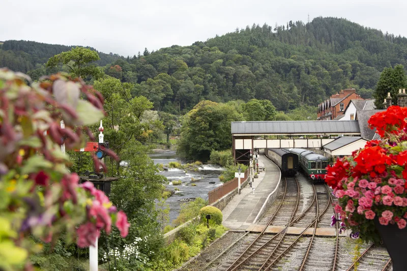 Bridge End Hotel trains