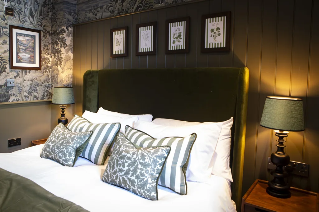 the unicorn inn ambleside bedroom