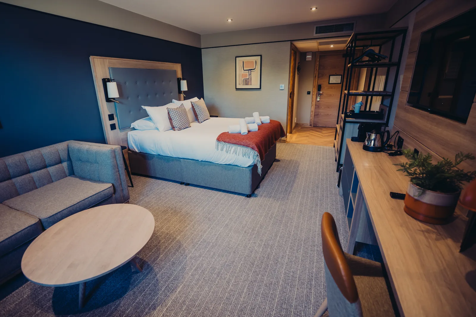 The Bulls Head, Hale Barns welcomes brand new accommodation lodge